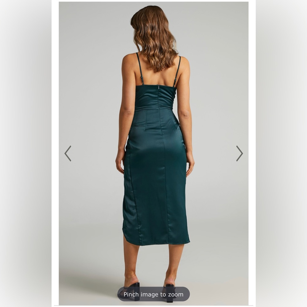 NWT DAZZLING LIGHTS MIDI DRESS - COWL NECK DRAPED DRESS IN EMERALD SATIN - Picture 3 of 7